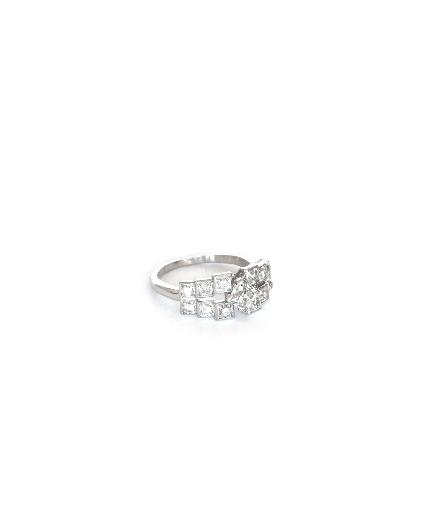 front-of-art-deco-platinum-diamond-geometric-ring-sabrina-antique-jewellery