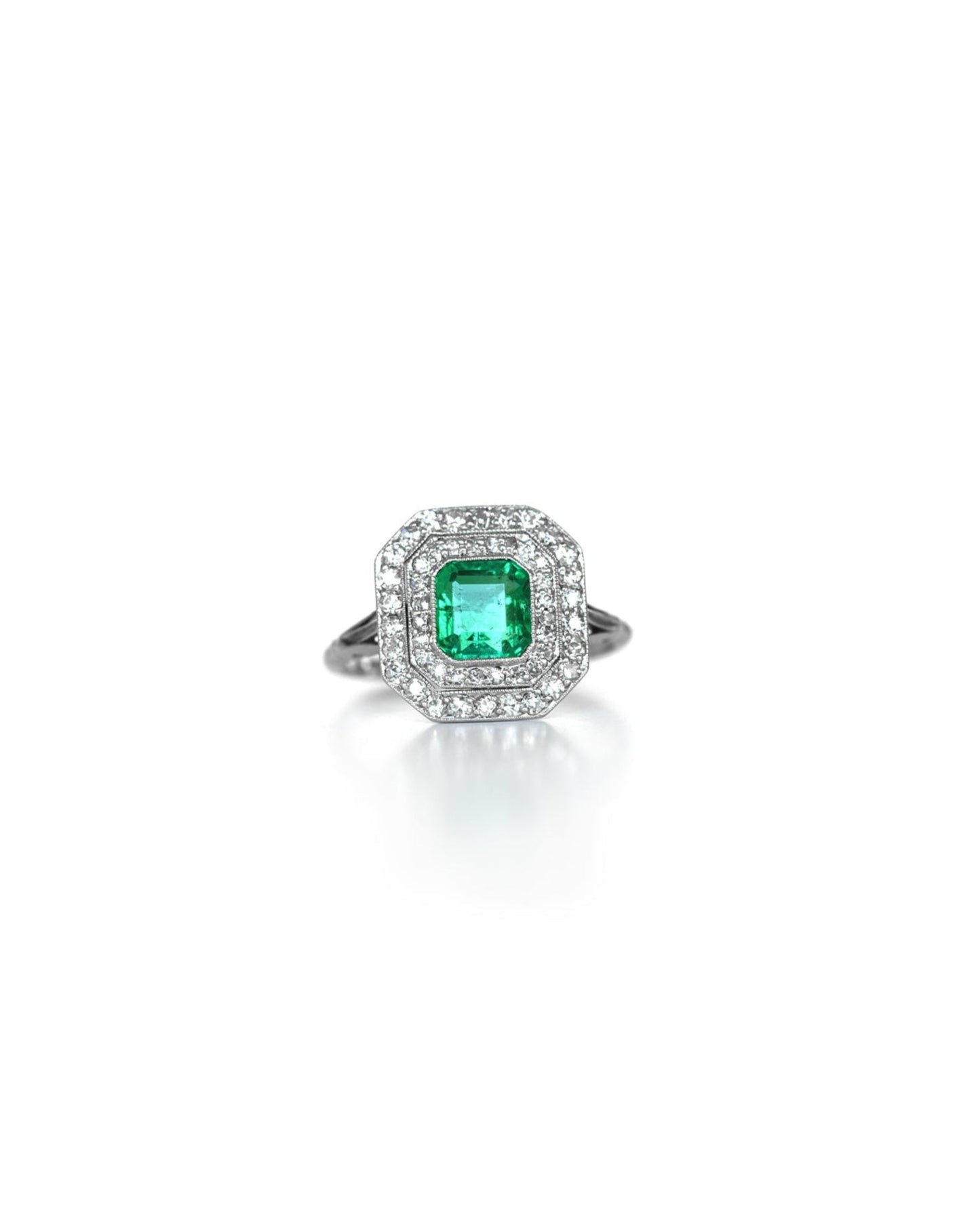 front-of-art-deco-platinum-emerald-diamond-ring-sabrina-antique-jewellery-5