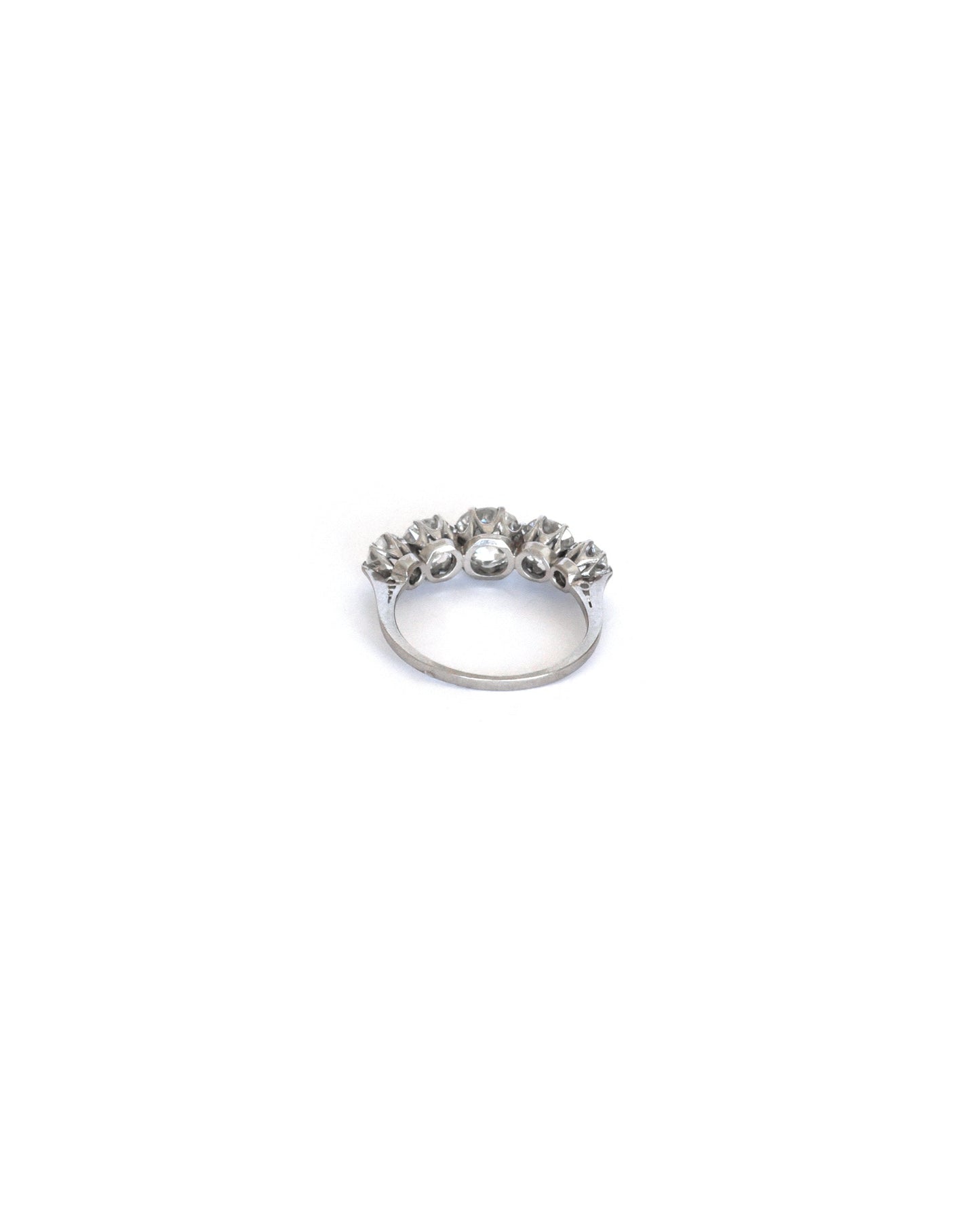 early-20th-century-platinum-diamond-five-stone-ring-sabrina-antique-jewellery