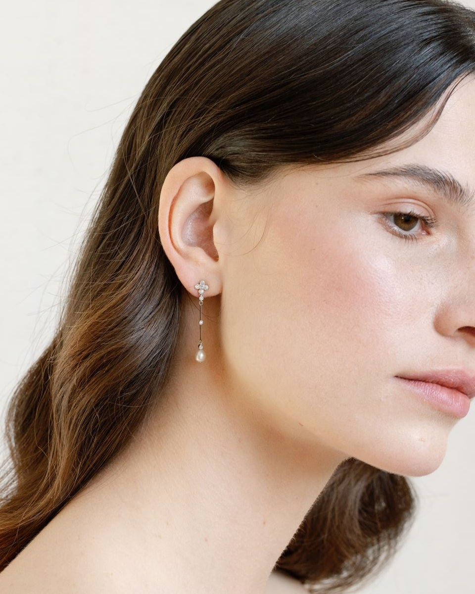 diamond-and-pearl-earring-portrait-sabrina-antique-jewellery