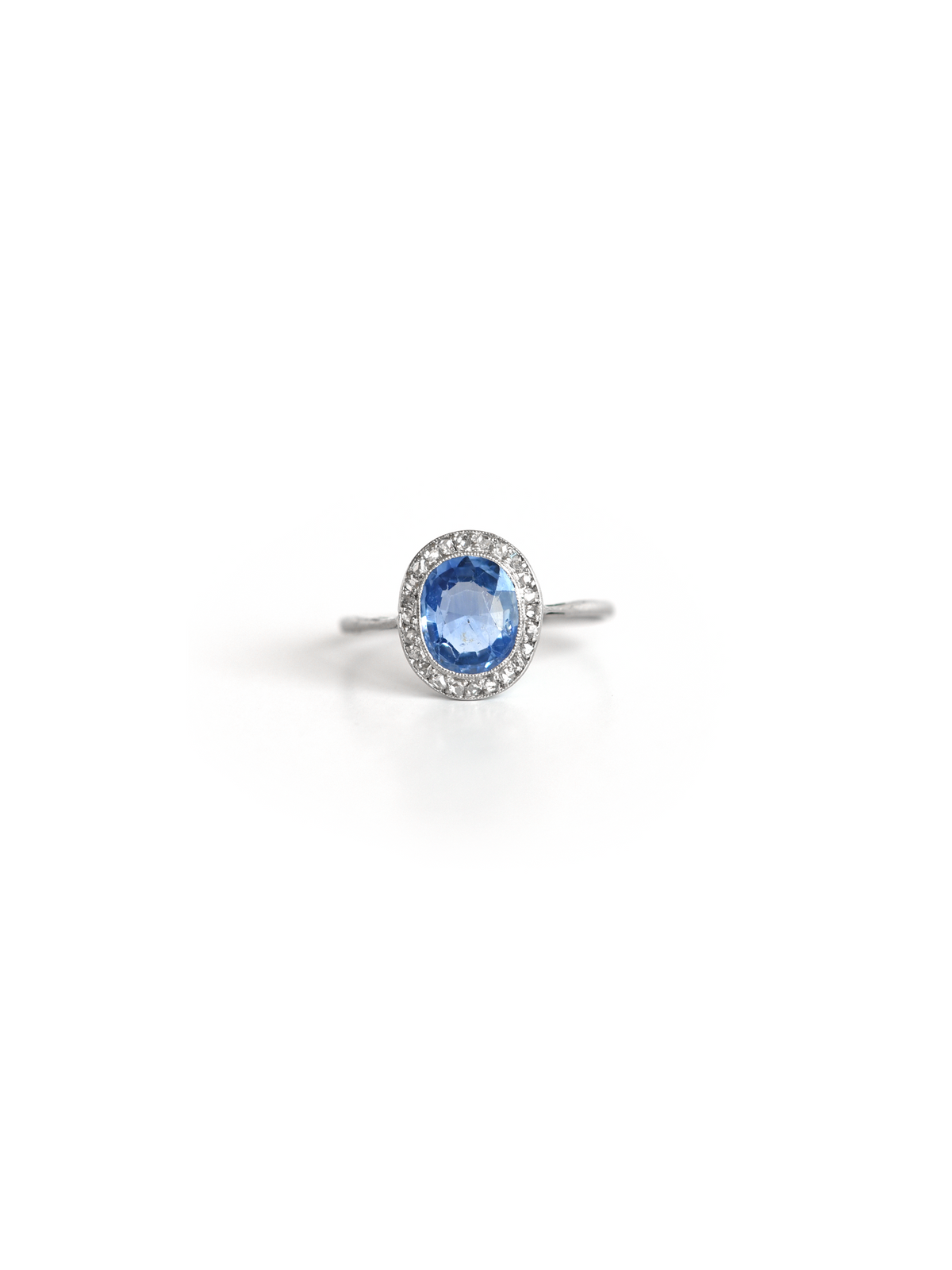 early-20th-century-sapphire-diamond-ring-sabrina-antique-jewellery-1